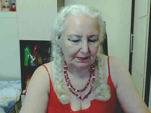 Model: GrannyWants