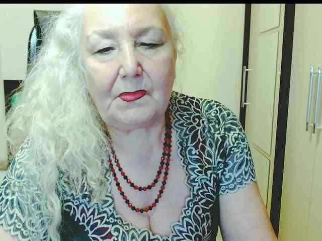 Model: GrannyWants