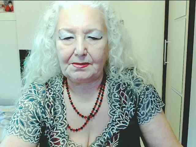 Model: GrannyWants
