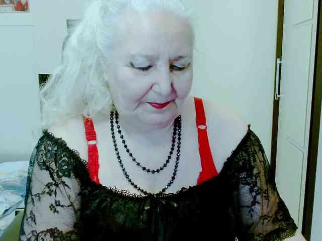 Model: GrannyWants