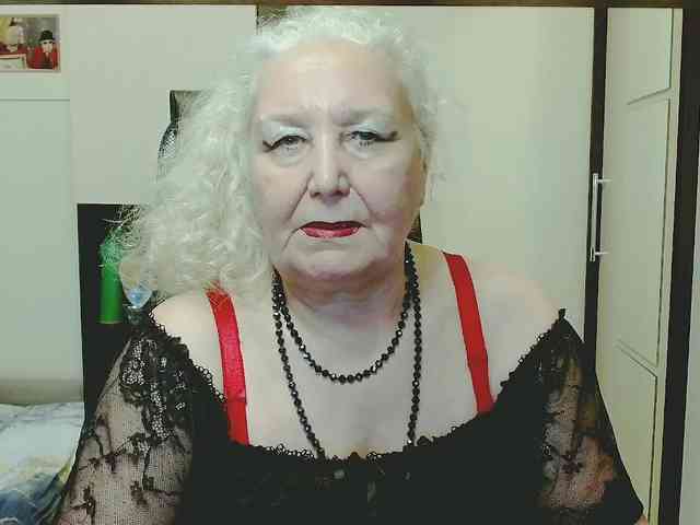 Model: GrannyWants
