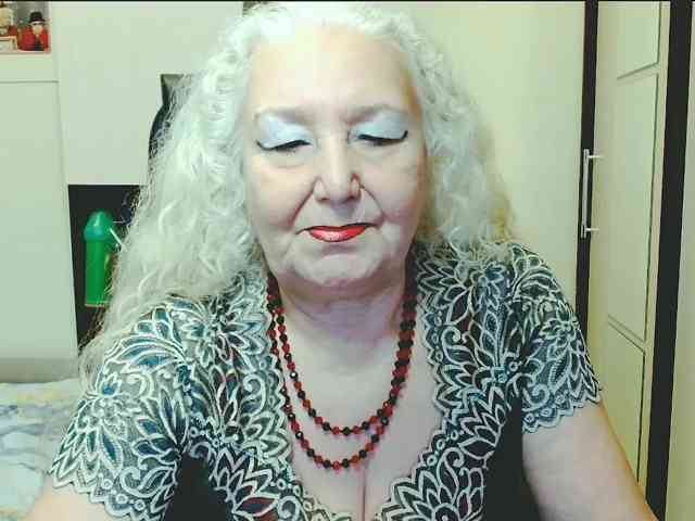 Model: GrannyWants