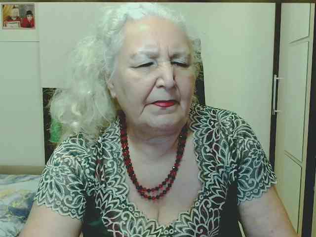 Model: GrannyWants