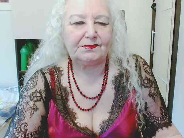 grannywants Live Webcam on BongaCams