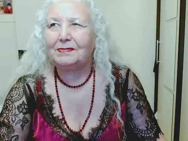 Model: GrannyWants
