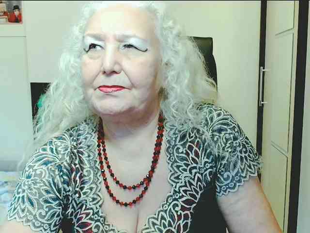 Model: GrannyWants