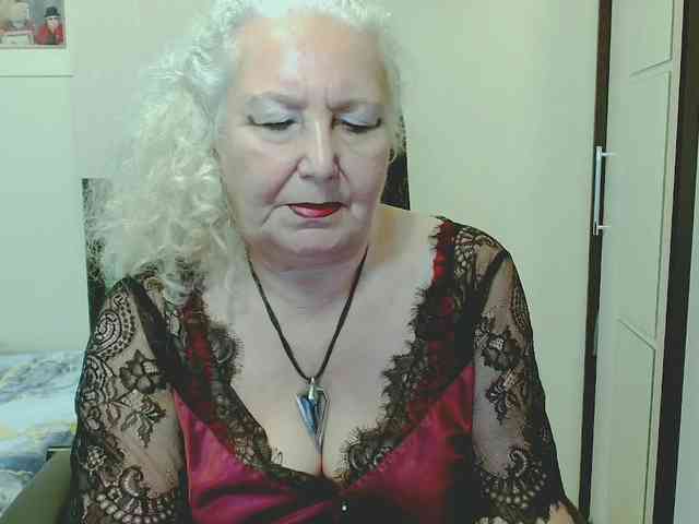 Model: GrannyWants