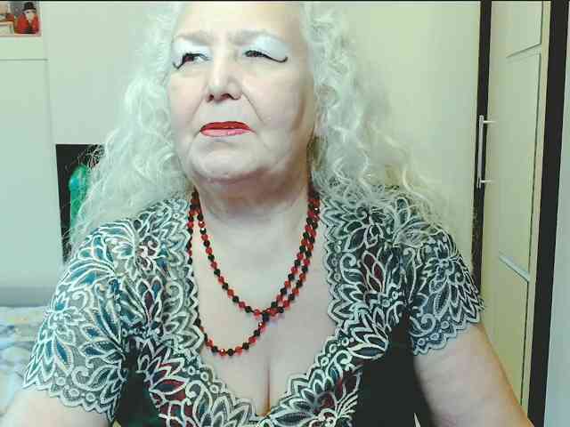 Model: GrannyWants
