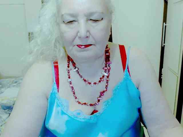 Model: GrannyWants