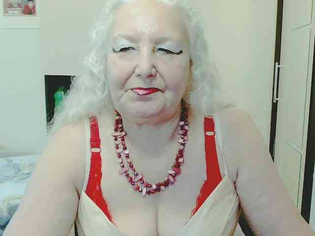 Model: GrannyWants