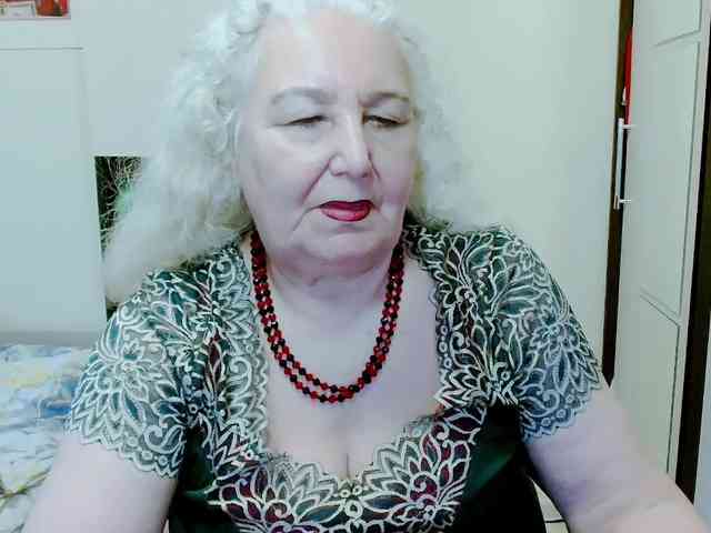 Model: GrannyWants