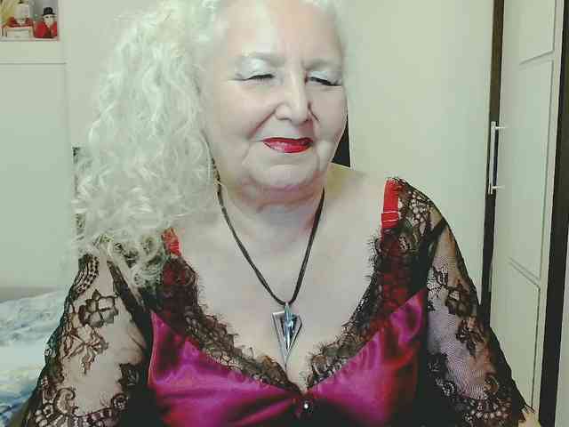 Model: GrannyWants