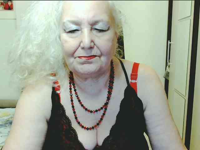 Model: GrannyWants