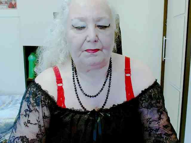 Model: GrannyWants