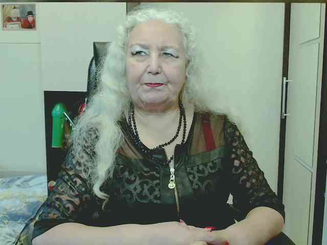 Model: GrannyWants