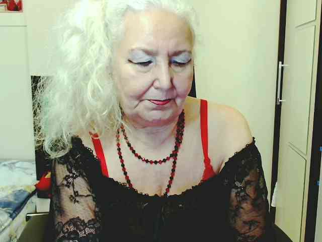 Model: GrannyWants
