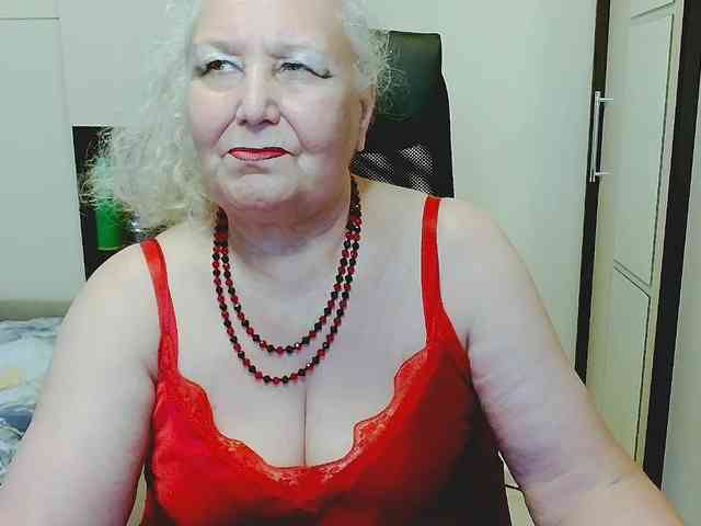 Model: GrannyWants
