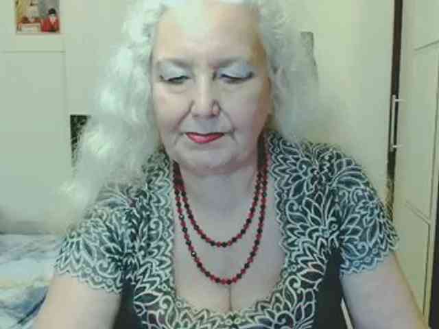 Model: GrannyWants