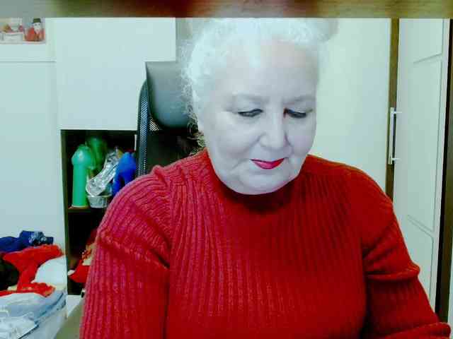 Model: GrannyWants