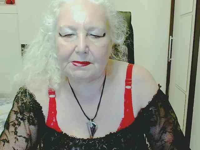 Model: GrannyWants