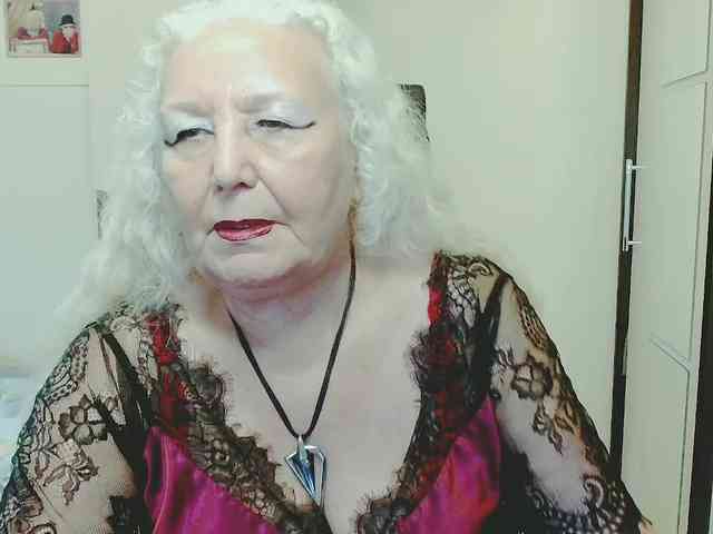 Model: GrannyWants