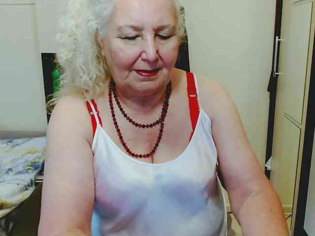 GrannyWants webcam