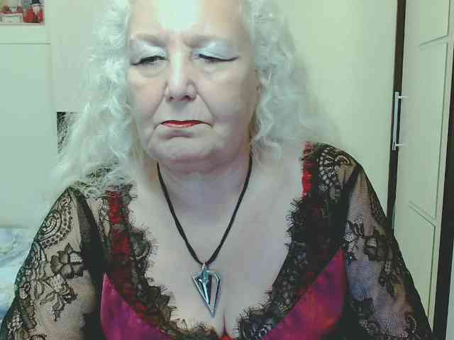Model: GrannyWants