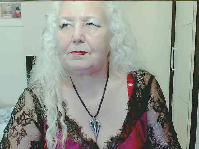 Model: GrannyWants