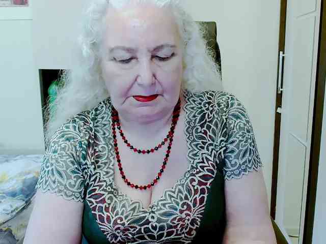 Model: GrannyWants