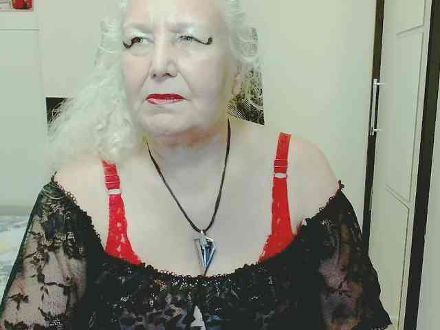 Model: GrannyWants