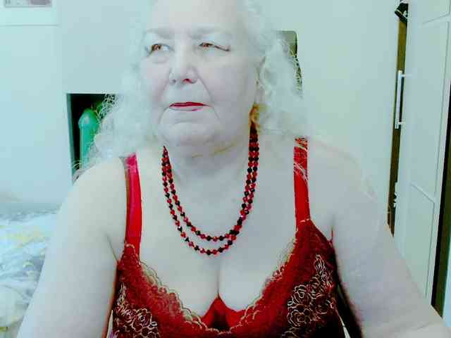 Model: GrannyWants