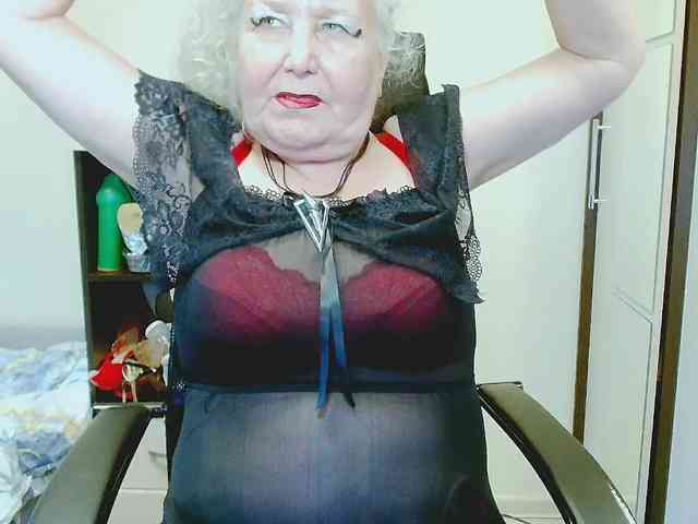 Model: GrannyWants