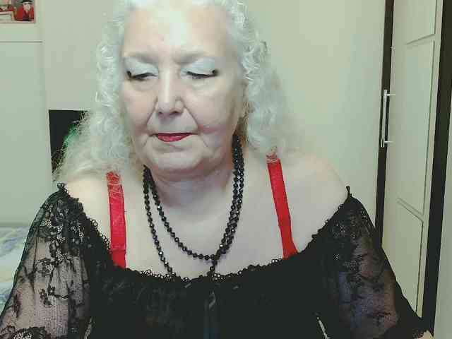 Model: GrannyWants