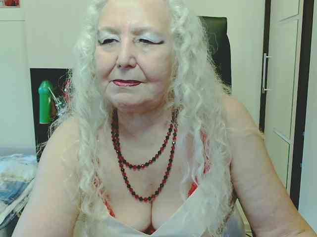 GrannyWants webcam