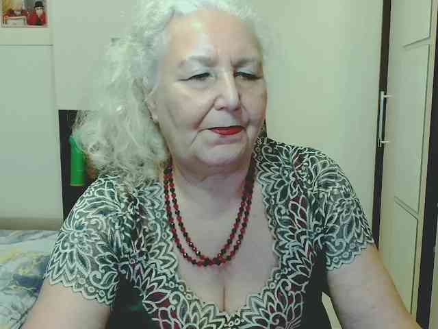 Model: GrannyWants