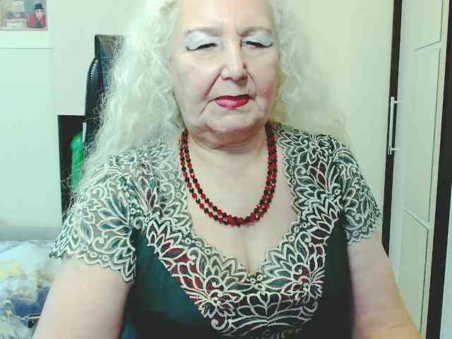 Model: GrannyWants
