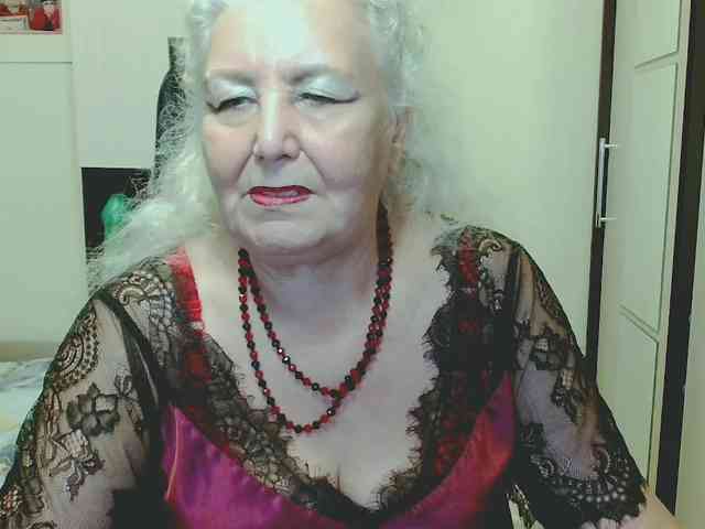 Model: GrannyWants