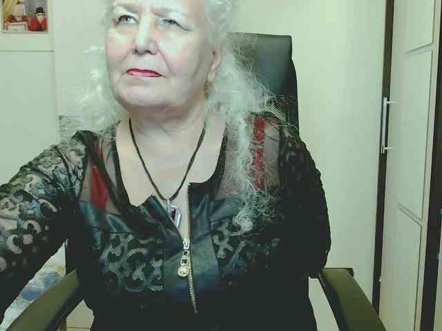 Model: GrannyWants
