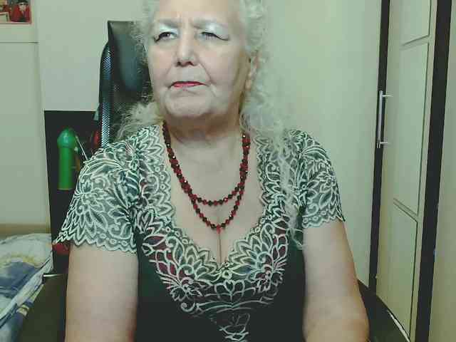 Model: GrannyWants