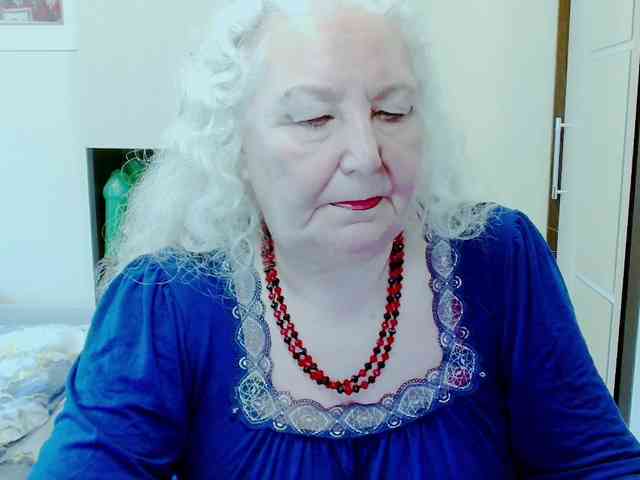 Model: GrannyWants
