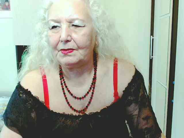 Model: GrannyWants