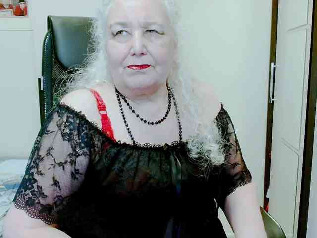 Model: GrannyWants