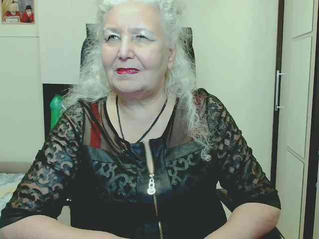 Model: GrannyWants