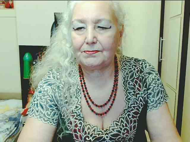 Model: GrannyWants