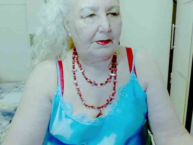 Model: GrannyWants