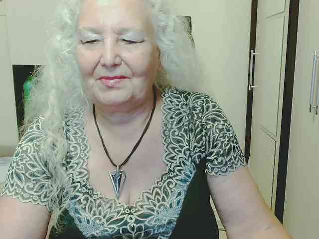 Model: GrannyWants