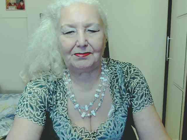 Model: GrannyWants
