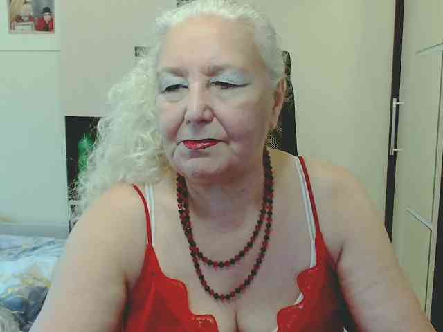 Model: GrannyWants