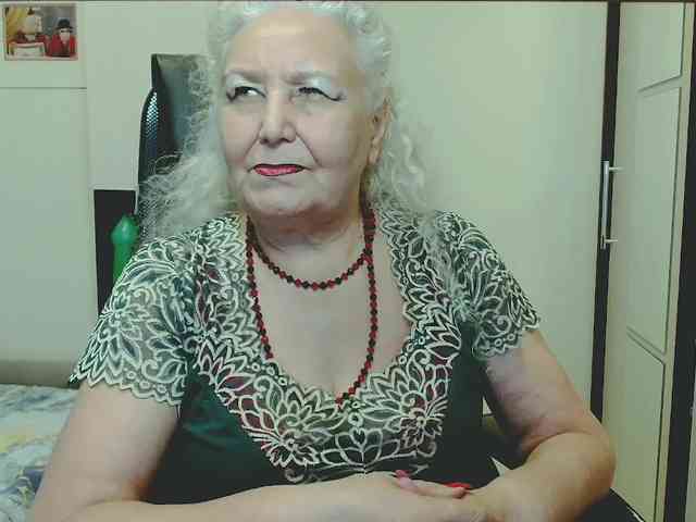 Model: GrannyWants