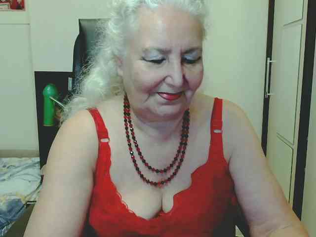 GrannyWants webcam